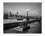 Thames promenade, London by Assaf Frank